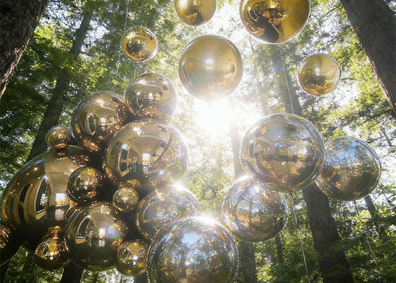 Inflatable PVC Mirror-Finish Sparkling Balls Suitable For Decorating Event Spaces